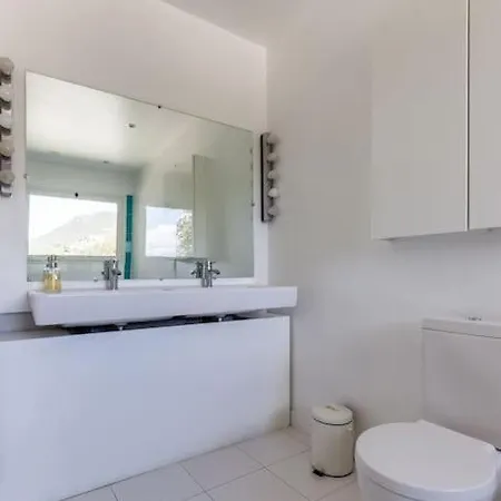 Serenita Piscine Chauffee Et A Ajaccio Villa